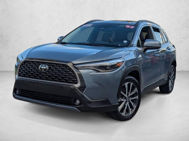 2023 Toyota Corolla Cross XLE FWD photo