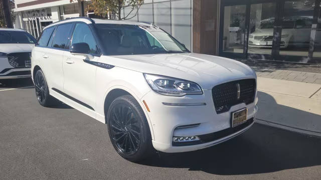 2023 Lincoln Aviator Black Label AWD photo