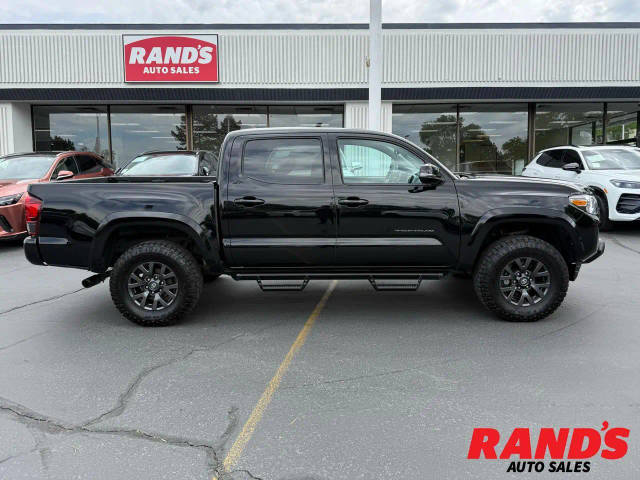 2023 Toyota Tacoma SR5 4WD photo