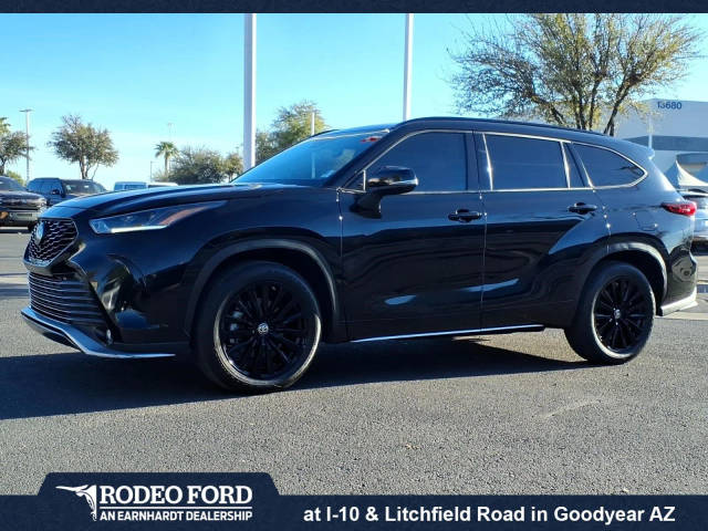 2023 Toyota Highlander XSE FWD photo