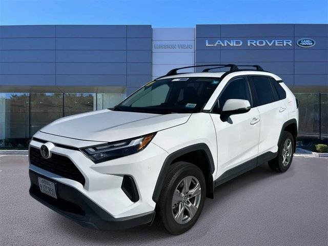 2023 Toyota RAV4 XLE FWD photo