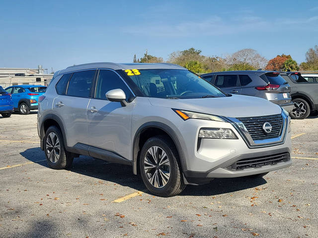 2023 Nissan Rogue SV FWD photo