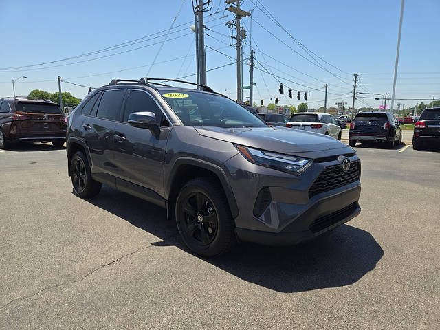 2023 Toyota RAV4 XLE AWD photo