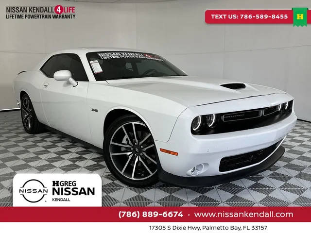 2023 Dodge Challenger R/T RWD photo