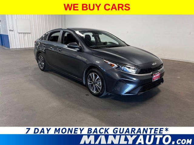 2023 Kia Forte LXS FWD photo