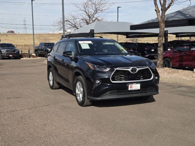 2023 Toyota Highlander LE AWD photo