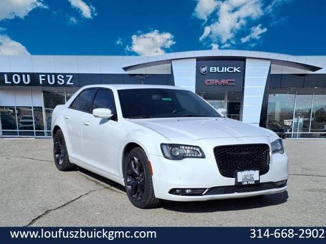 2021 Chrysler 300 300S RWD photo