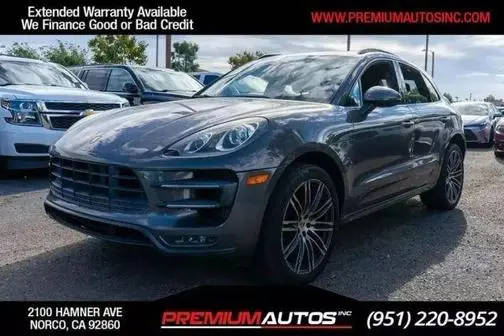 2015 Porsche Macan Turbo AWD photo