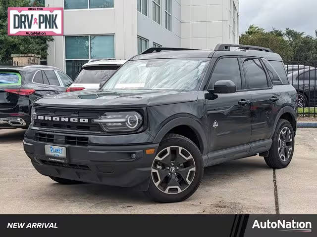 2023 Ford Bronco Sport Outer Banks 4WD photo