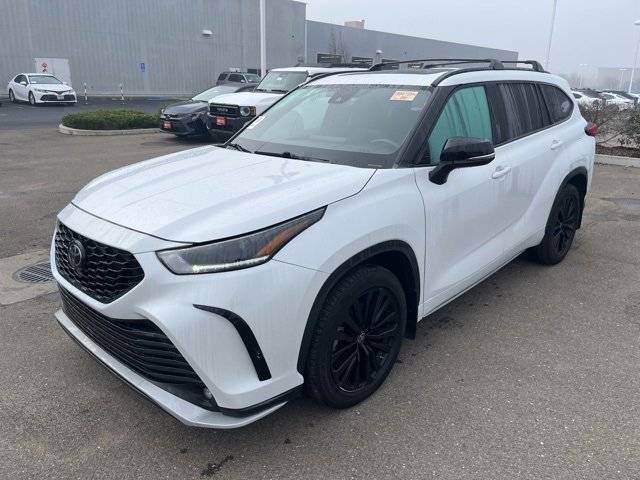 2023 Toyota Highlander XSE FWD photo
