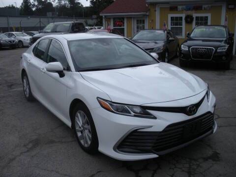 2022 Toyota Camry LE AWD photo