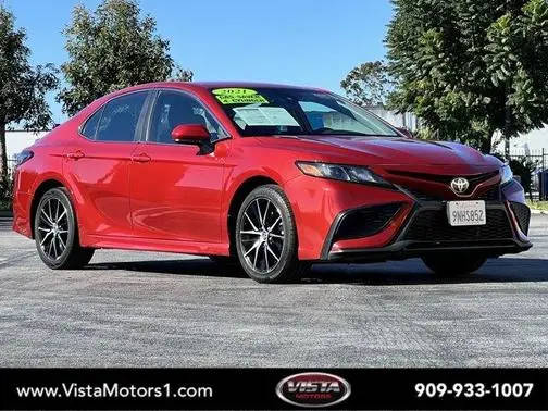 2021 Toyota Camry SE FWD photo