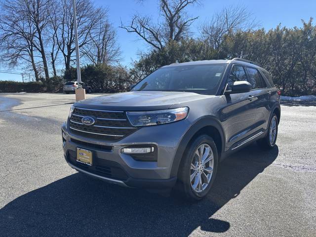 2023 Ford Explorer XLT 4WD photo