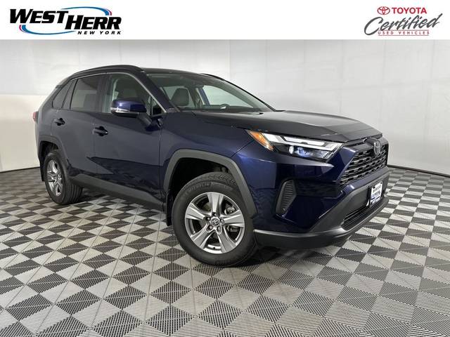 2023 Toyota RAV4 XLE AWD photo