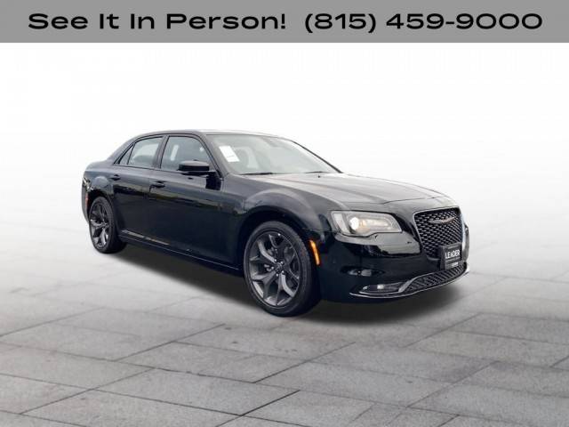 2023 Chrysler 300 300S RWD photo