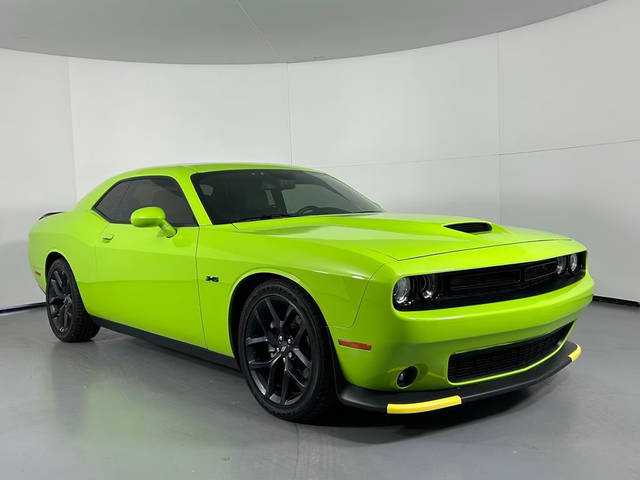 2023 Dodge Challenger R/T RWD photo