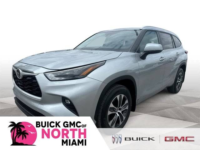 2023 Toyota Highlander XLE FWD photo