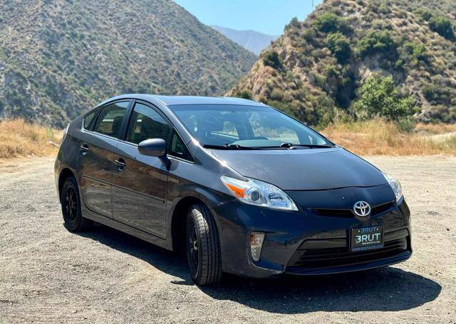 2015 Toyota Prius Two FWD photo