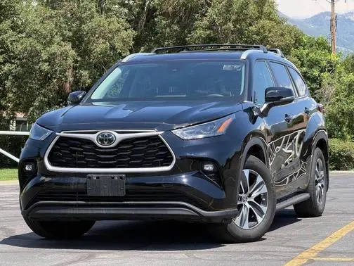2023 Toyota Highlander XLE FWD photo