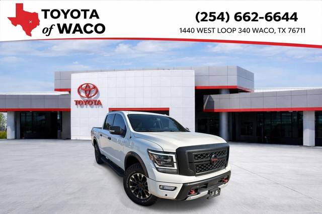 2021 Nissan Titan PRO-4X 4WD photo