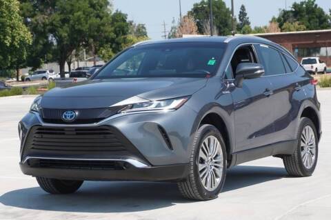 2022 Toyota Venza XLE AWD photo