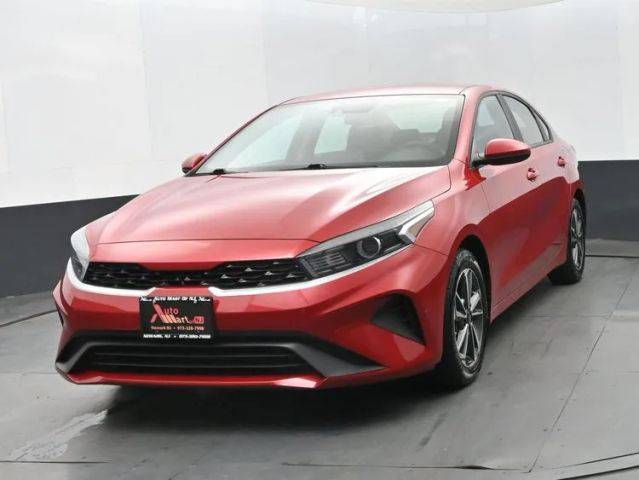 2023 Kia Forte LXS FWD photo