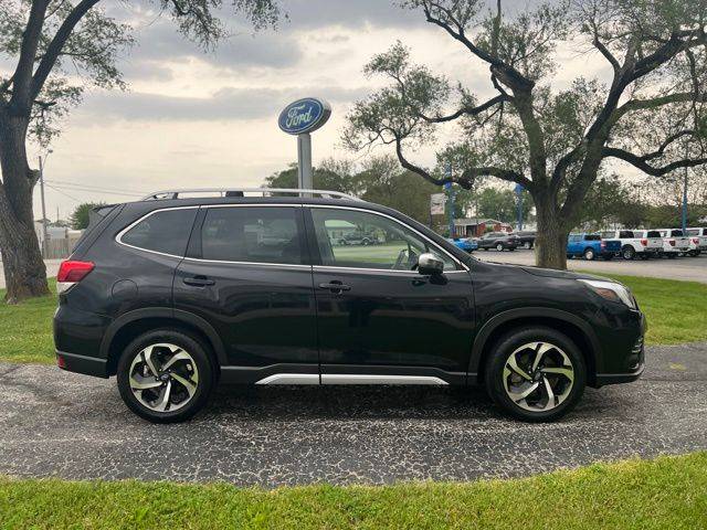 2023 Subaru Forester Touring AWD photo