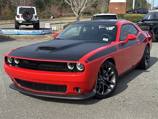 2023 Dodge Challenger R/T RWD photo