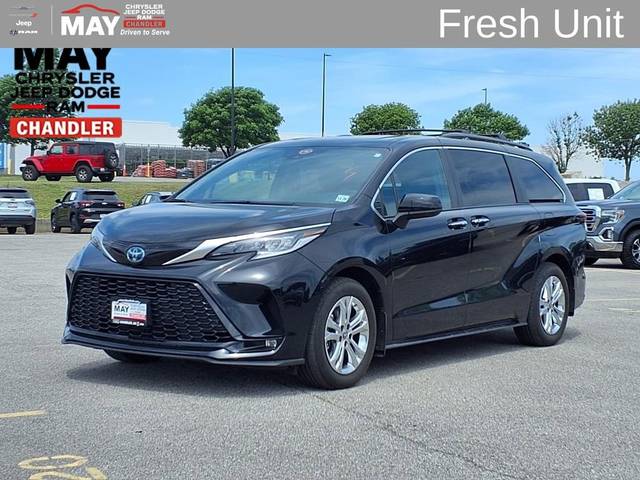 2023 Toyota Sienna XSE AWD photo