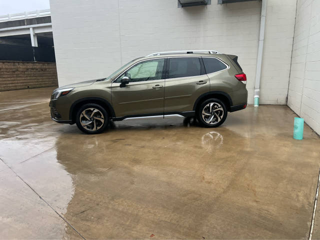 2023 Subaru Forester Touring AWD photo