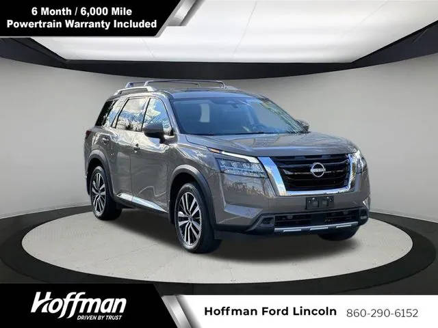 2023 Nissan Pathfinder Platinum 4WD photo