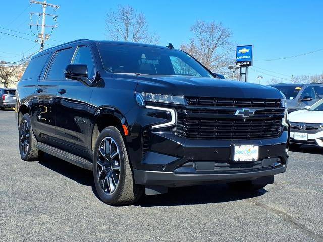 2023 Chevrolet Suburban RST 4WD photo