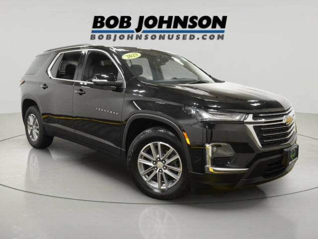 2023 Chevrolet Traverse LT Cloth AWD photo