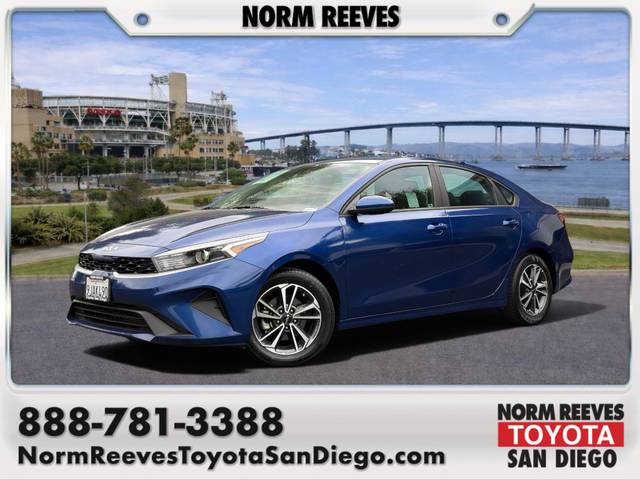 2023 Kia Forte LXS FWD photo