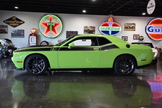 2023 Dodge Challenger R/T RWD photo