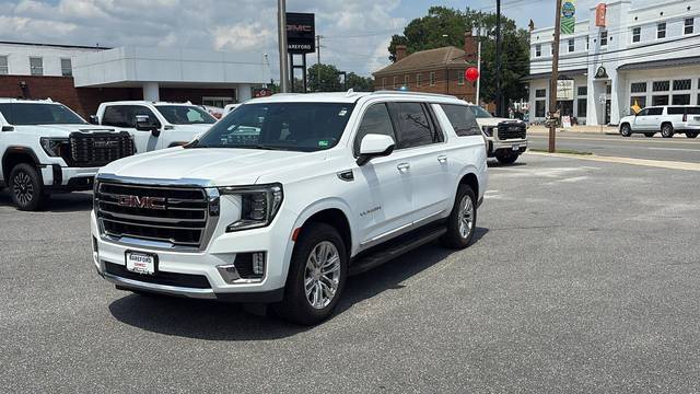 2021 GMC Yukon XL SLT 4WD photo