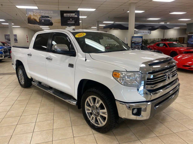 2017 Toyota Tundra Platinum 4WD photo