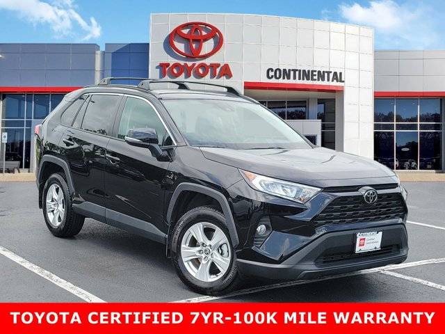 2021 Toyota RAV4 XLE FWD photo