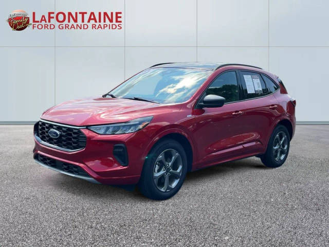 2023 Ford Escape ST-Line AWD photo
