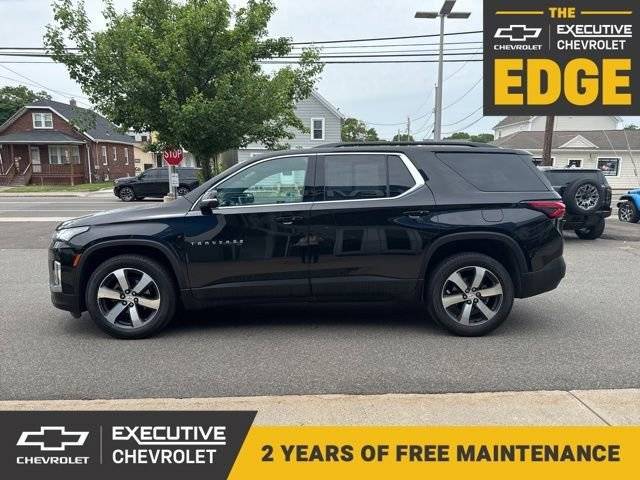 2023 Chevrolet Traverse LT Leather AWD photo