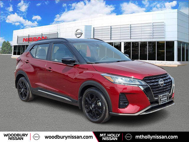 2023 Nissan Kicks SR FWD photo