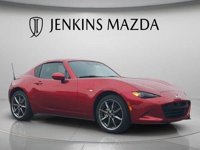 2023 Mazda MX-5 Miata RF Grand Touring RWD photo
