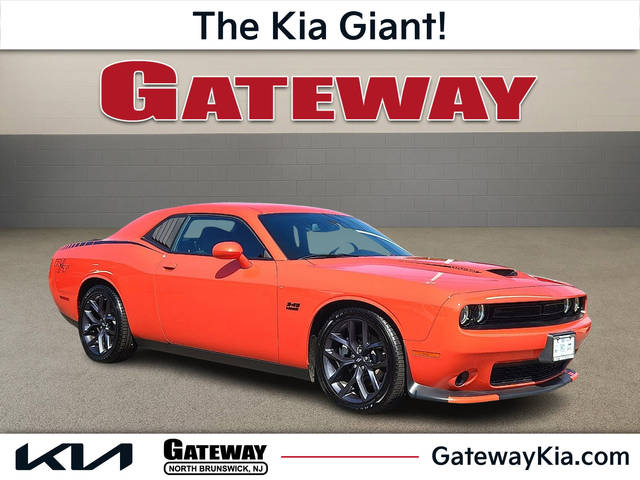 2023 Dodge Challenger R/T RWD photo