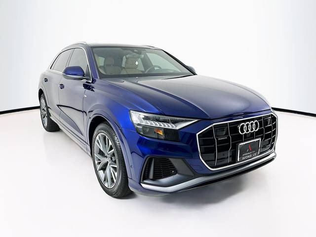 2023 Audi Q8 Prestige AWD photo
