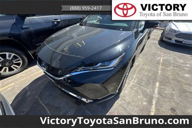 2023 Toyota Venza XLE AWD photo