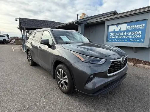 2023 Toyota Highlander XLE AWD photo