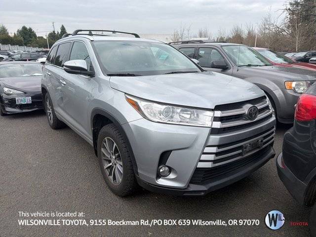 2017 Toyota Highlander XLE AWD photo