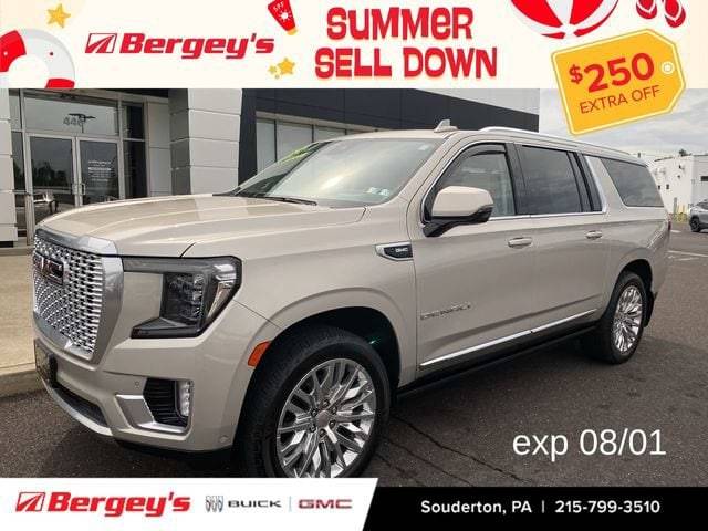2023 GMC Yukon XL Denali 4WD photo