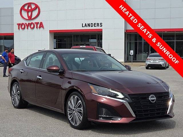 2023 Nissan Altima 2.5 SL FWD photo