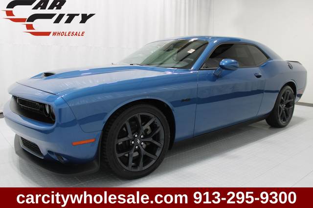 2023 Dodge Challenger R/T RWD photo